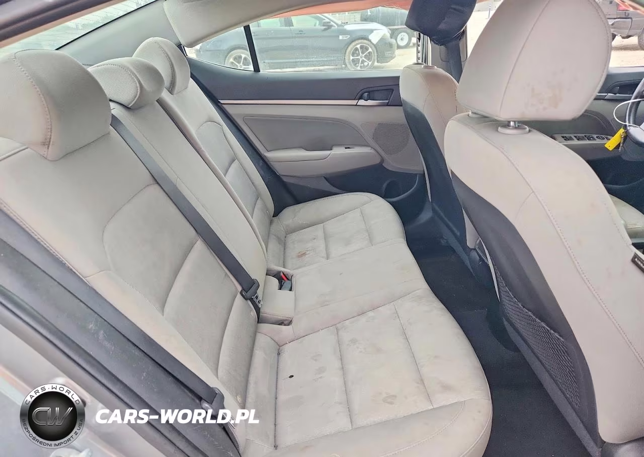 2018 Hyundai Elantra Value Edition VIN:KMHD84LF8JU473796 - 10