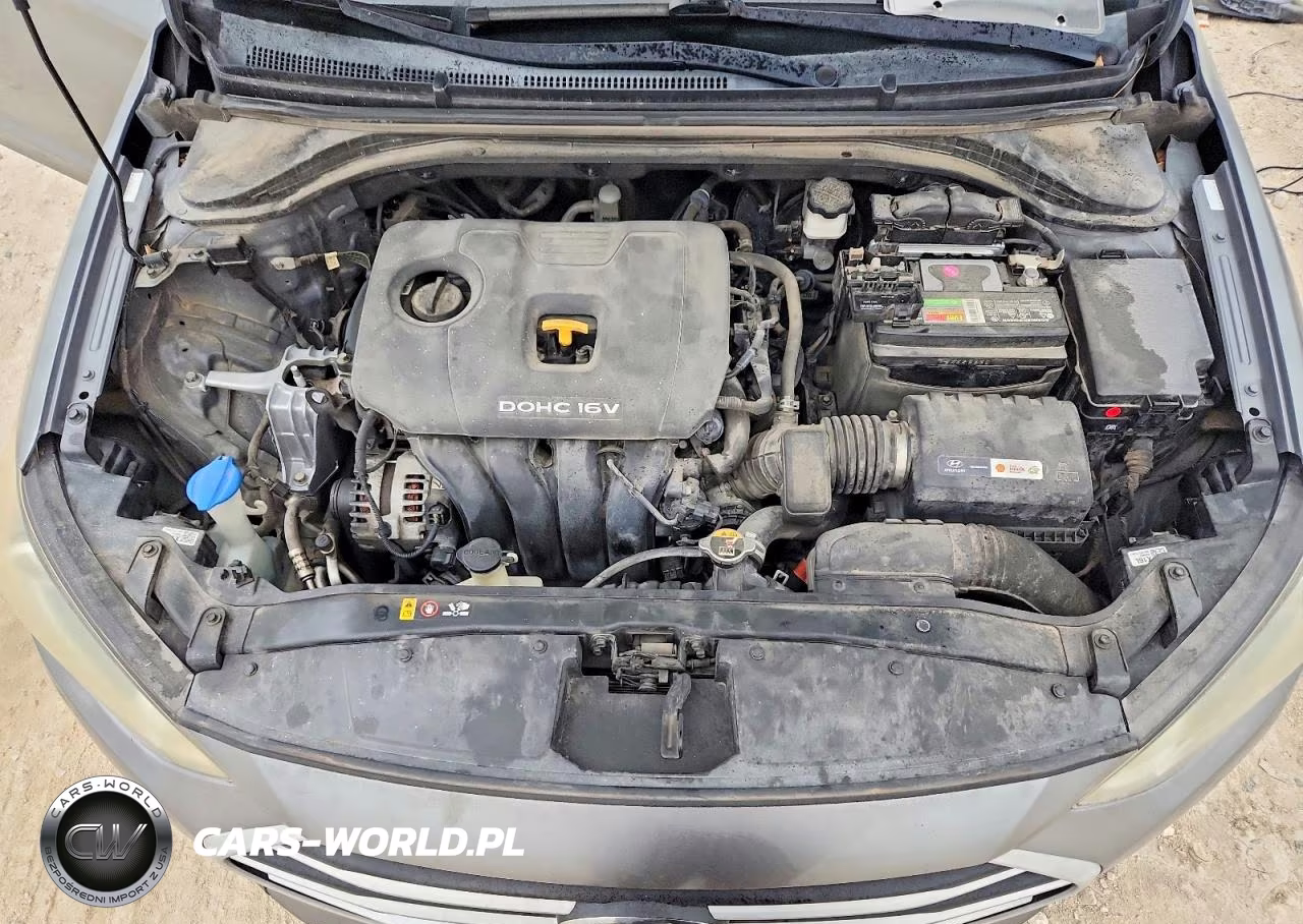 2018 Hyundai Elantra Value Edition VIN:KMHD84LF8JU473796 - 11