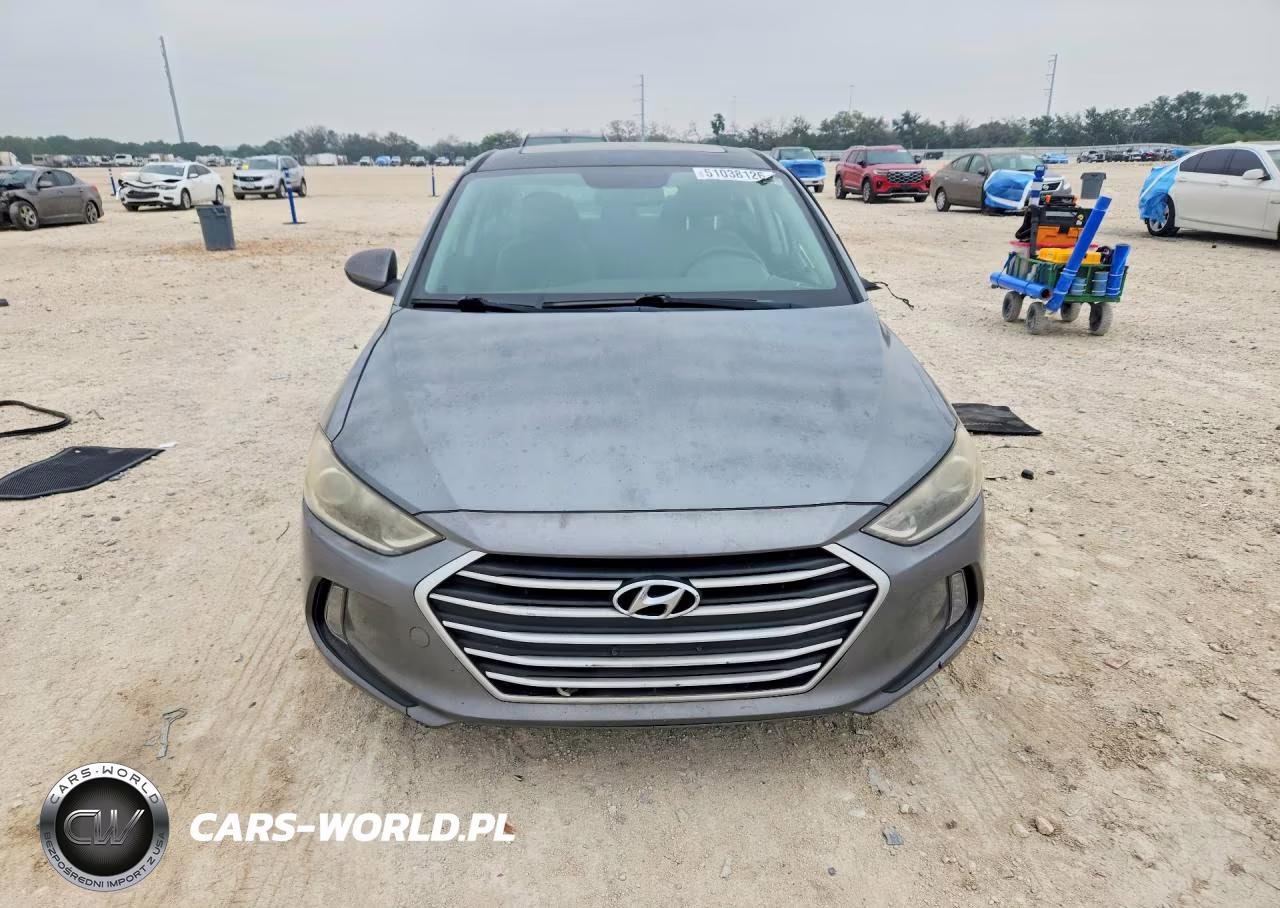 2018 Hyundai Elantra Value Edition VIN:KMHD84LF8JU473796 - 5