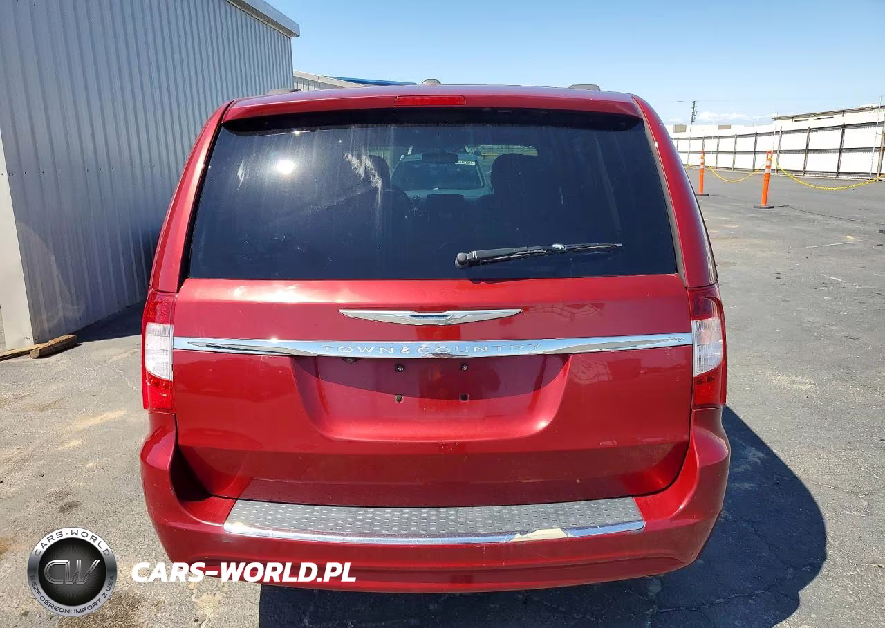 2015 Chrysler Town & Country Touring VIN:2C4RC1BG2FR626999 - 6