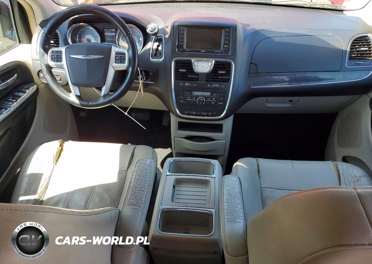 2015 Chrysler Town & Country Touring VIN:2C4RC1BG2FR626999 - 8