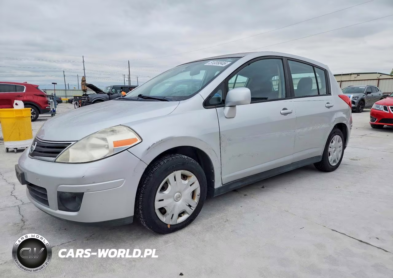 2011 Nissan Versa 1.8 S