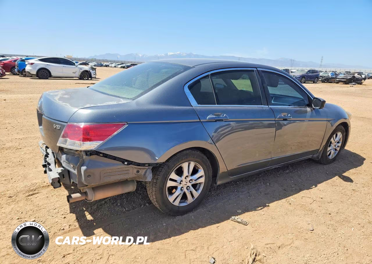 2008 Honda Accord Lxp VIN:JHMCP264X8C020618 - 3