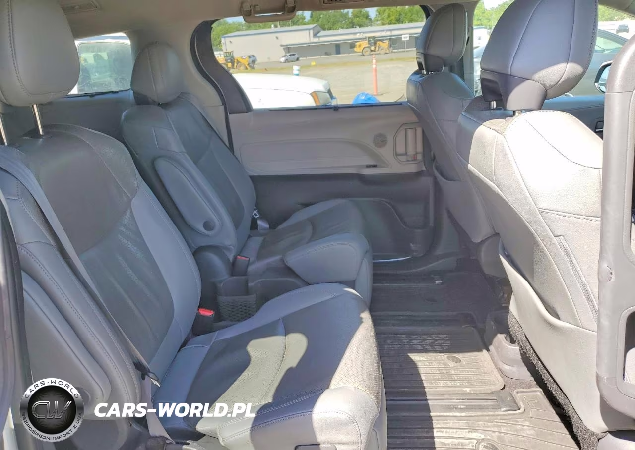 2021 Toyota Sienna Limited 7-Passenger VIN:5TDZRKECXMS031450 - 11
