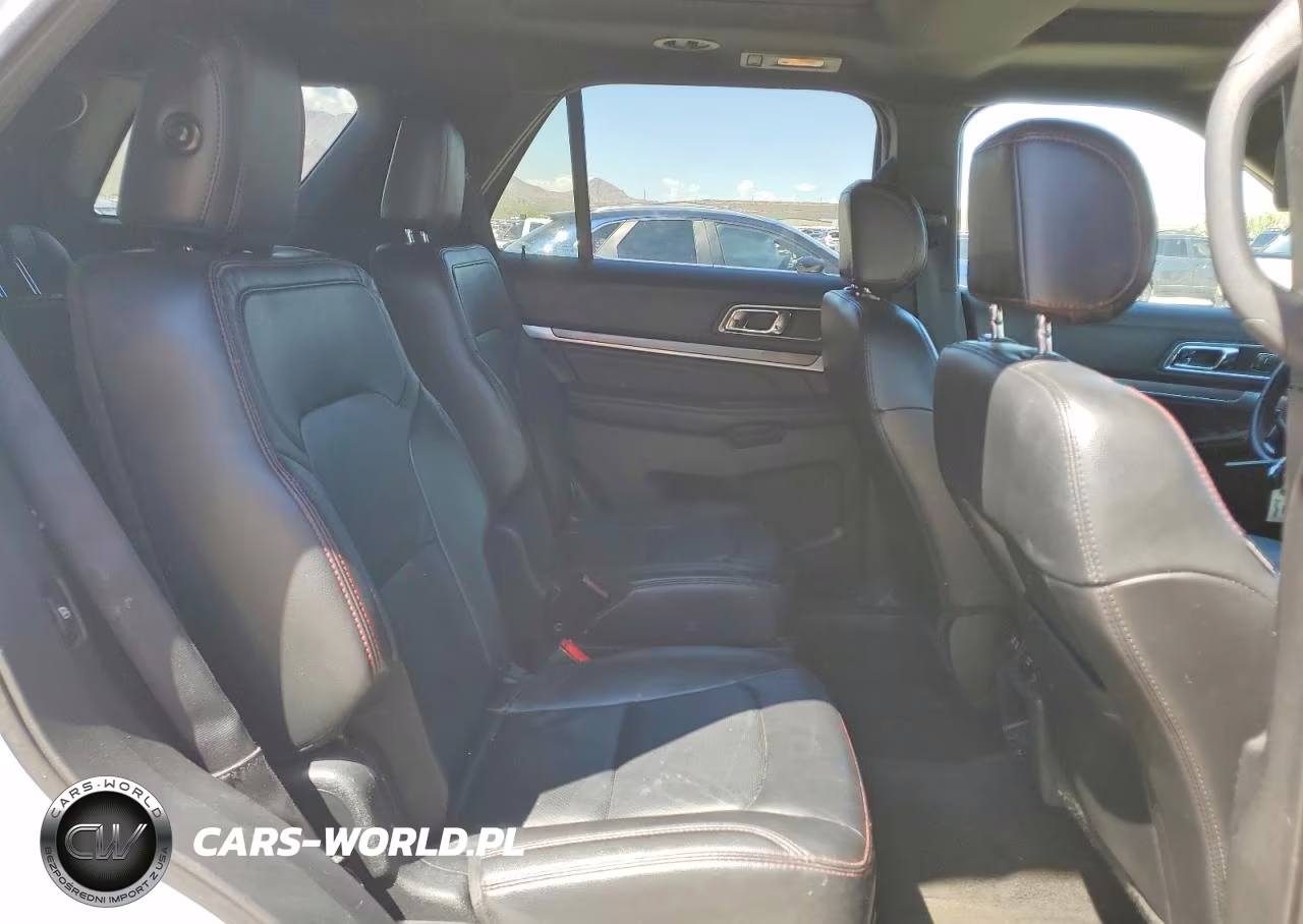 2017 Ford Explorer Sport VIN:1FM5K8GT2HGC76788 - 11