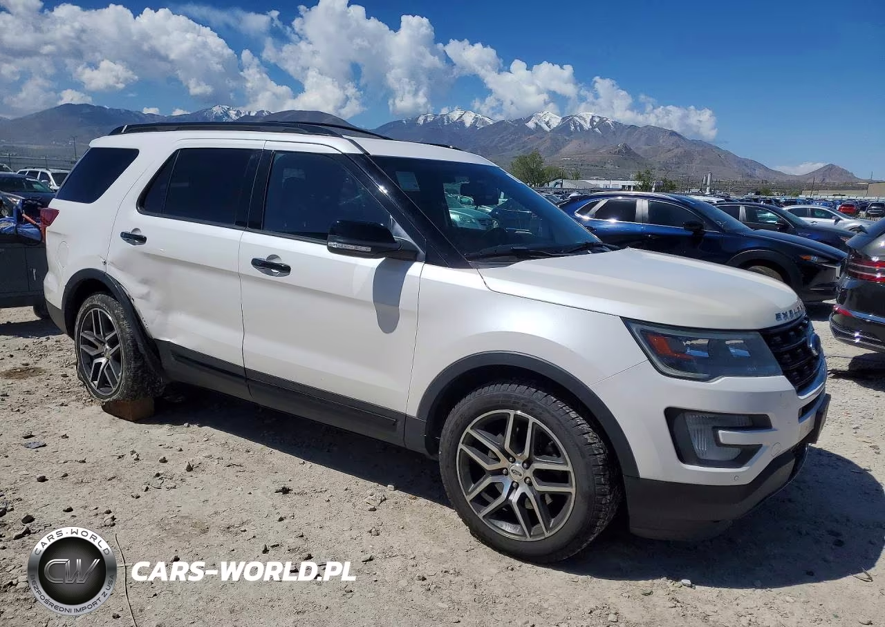 2017 Ford Explorer Sport VIN:1FM5K8GT2HGC76788 - 4