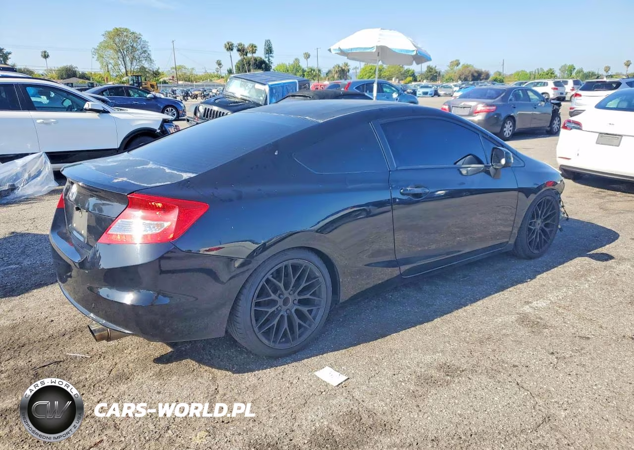 2012 Honda Civic Lx VIN:2HGFG3B58CH564996 - 3