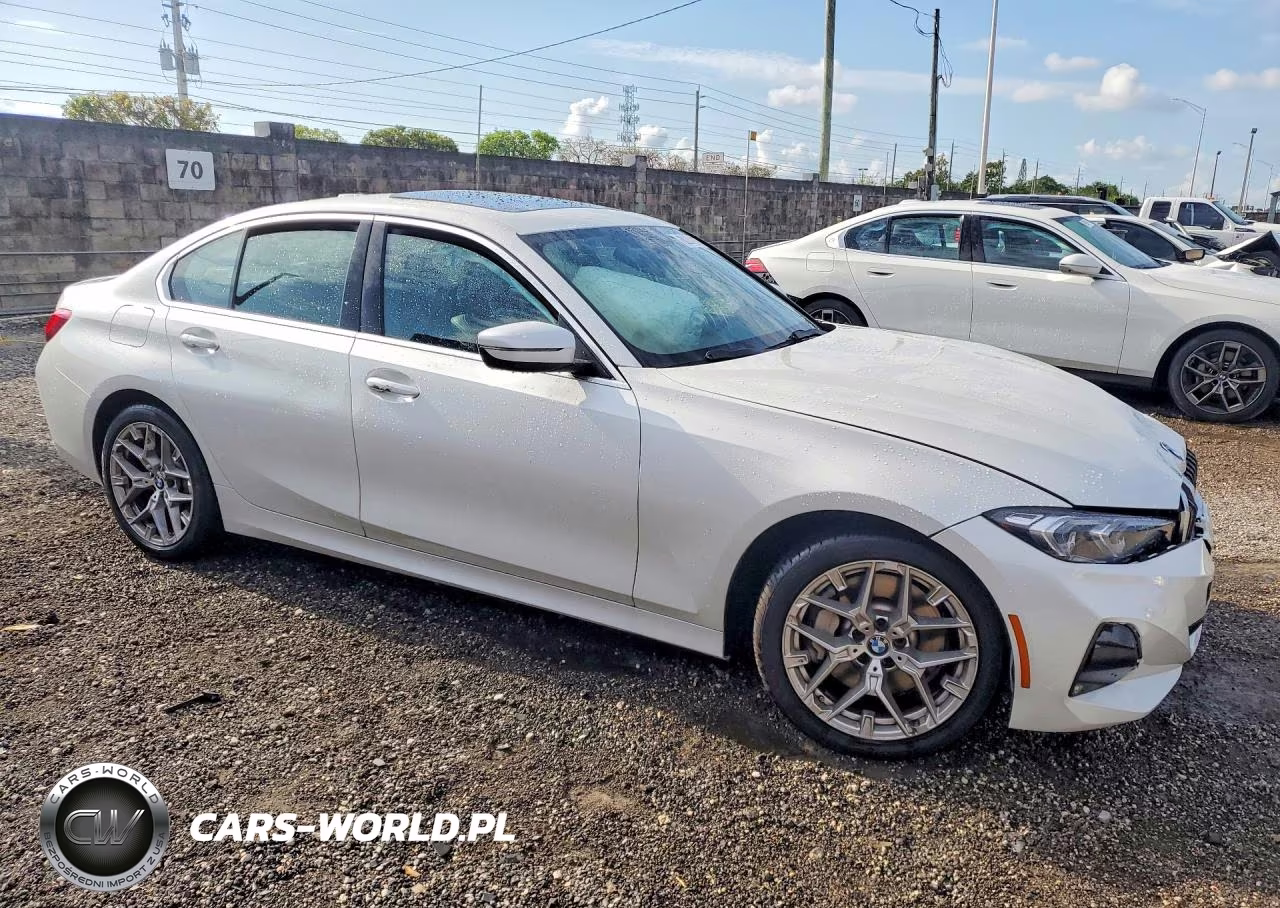 2025 BMW 330I VIN:3MW69CW03S8F32907 - 4