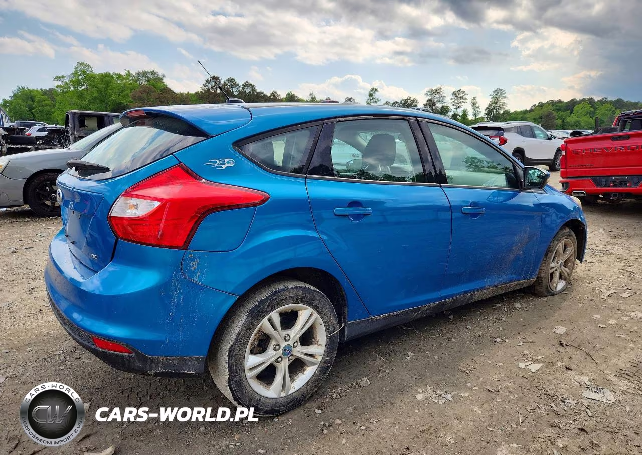 2012 Ford Focus Se VIN:1FAHP3K27CL335912 - 3