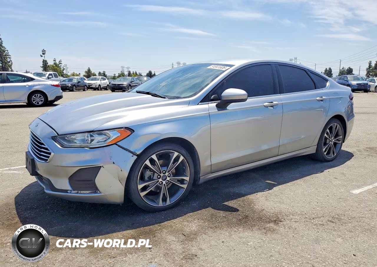 2020 Ford Fusion Se – zdjęcie 1 z 13