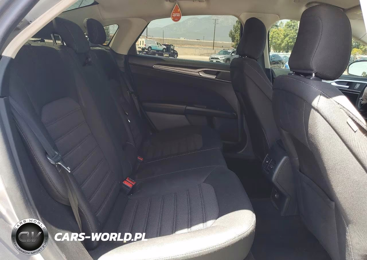 2020 Ford Fusion Se VIN:3FA6P0LU4LR127056 - 10