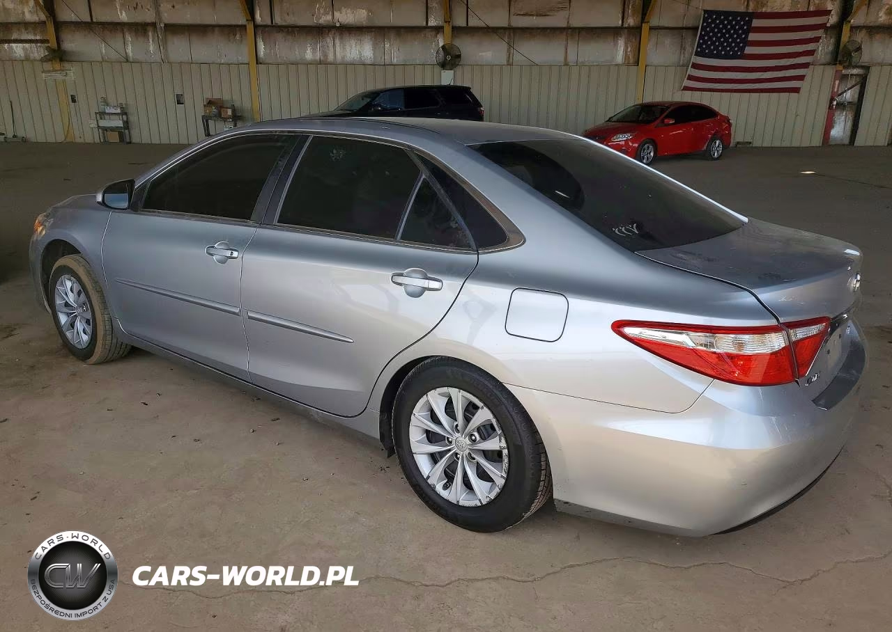 2017 Toyota Camry Le VIN:4T1BF1FK2HU804094 - 2