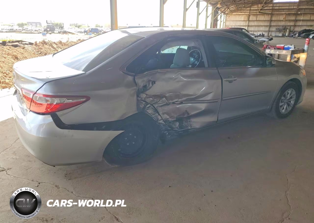 2017 Toyota Camry Le VIN:4T1BF1FK2HU804094 - 3