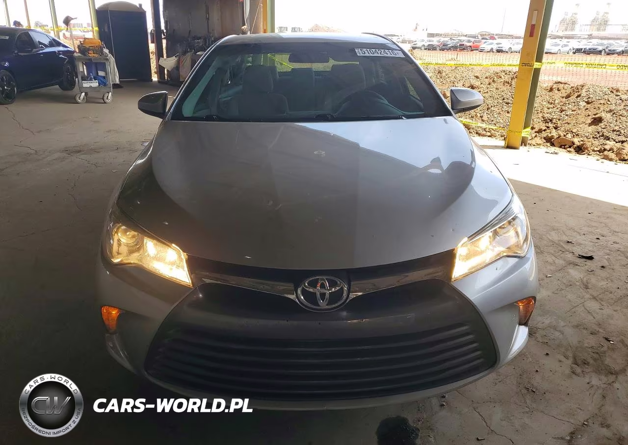 2017 Toyota Camry Le VIN:4T1BF1FK2HU804094 - 5