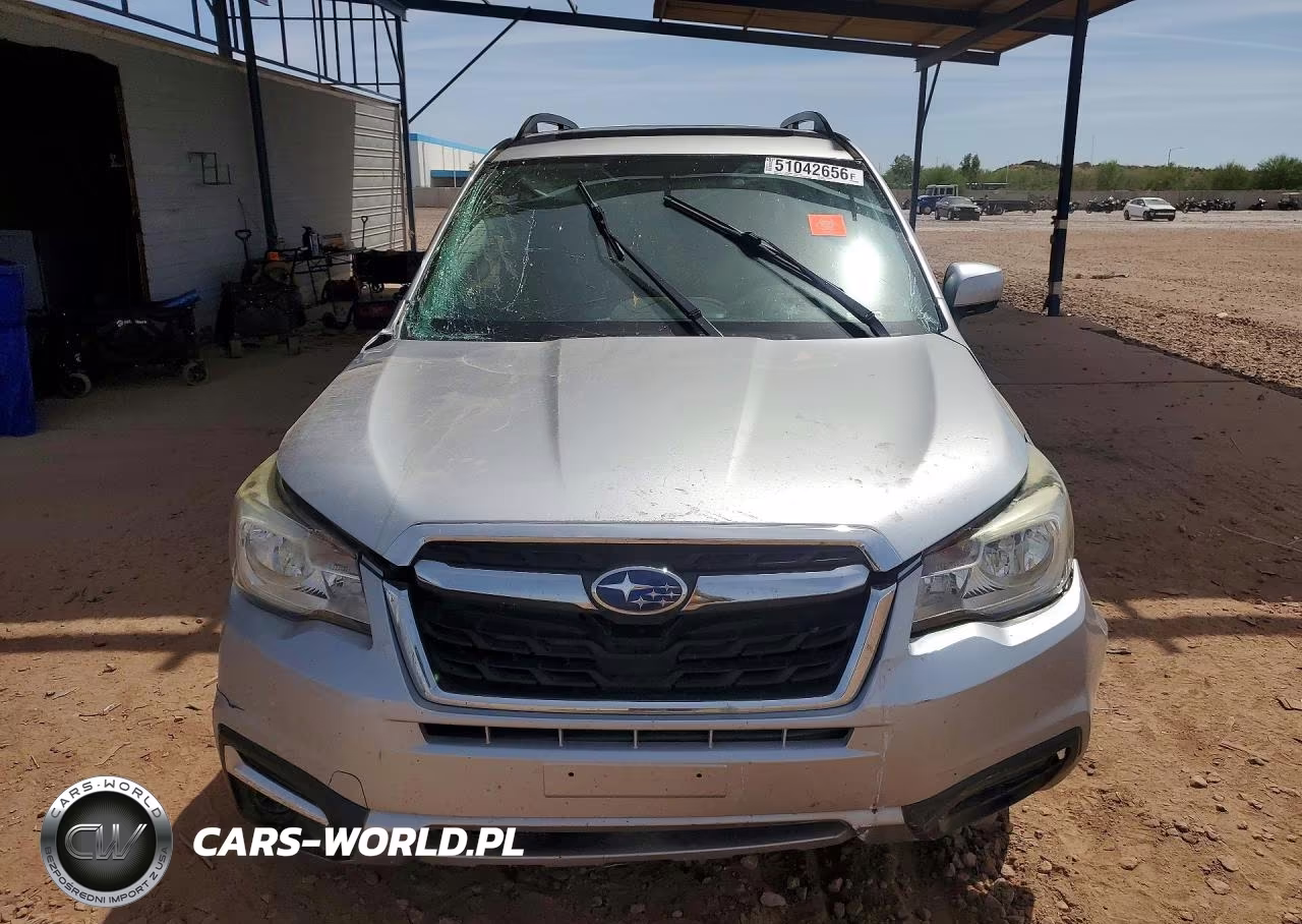 2018 Subaru Forester 2.5I Premium VIN:JF2SJADCXJH553145 - 5