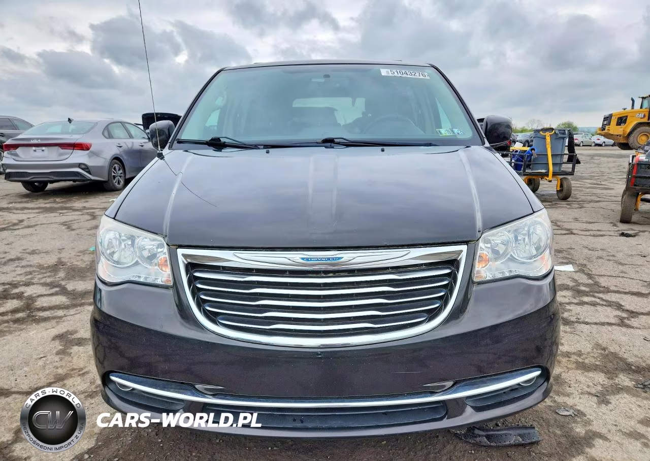 2015 Chrysler Town & Country Touring VIN:2C4RC1BG6FR619912 - 5