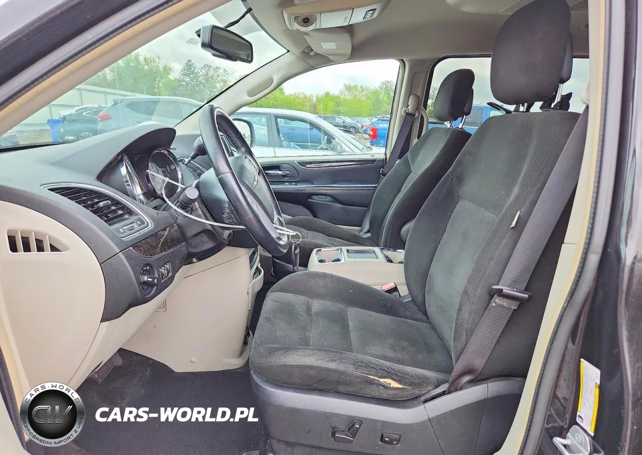 2015 Chrysler Town & Country Touring VIN:2C4RC1BG6FR619912 - 7