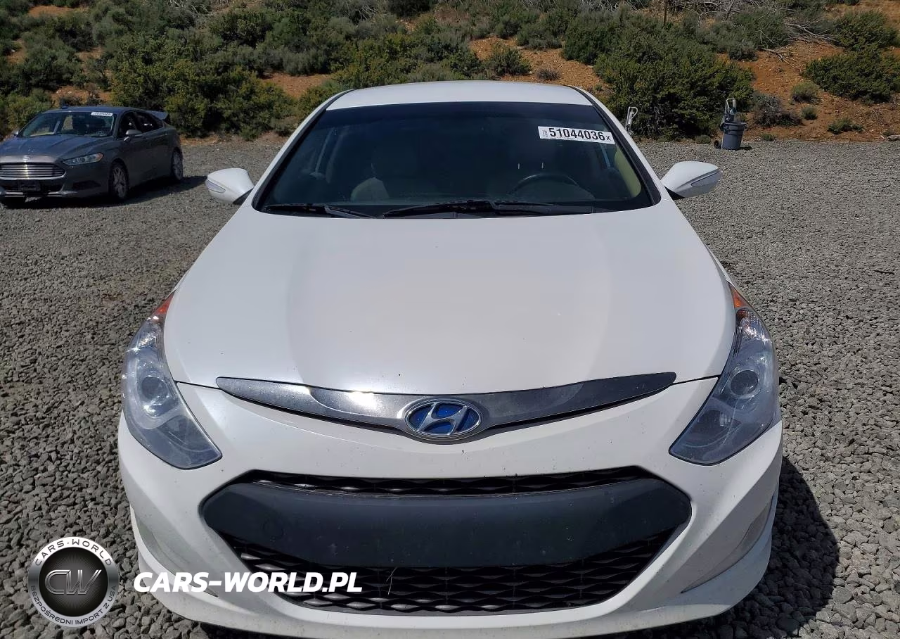 2015 Hyundai Sonata Hybrid Limited VIN:KMHEC4A45FA127153 - 5
