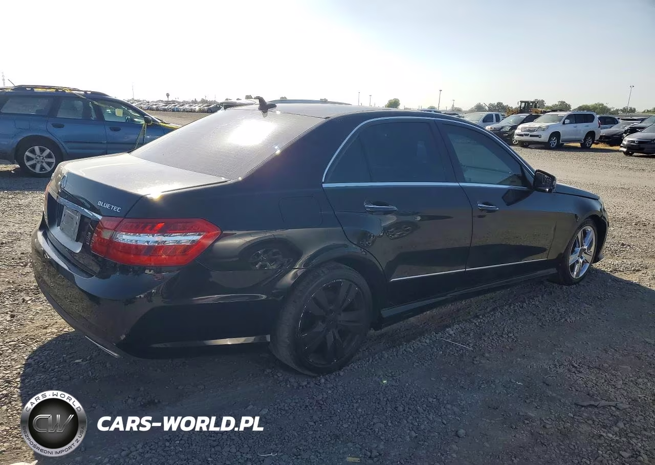 2011 Mercedes-Benz E-Class VIN:WDDHF2EB5BA432450 - 3