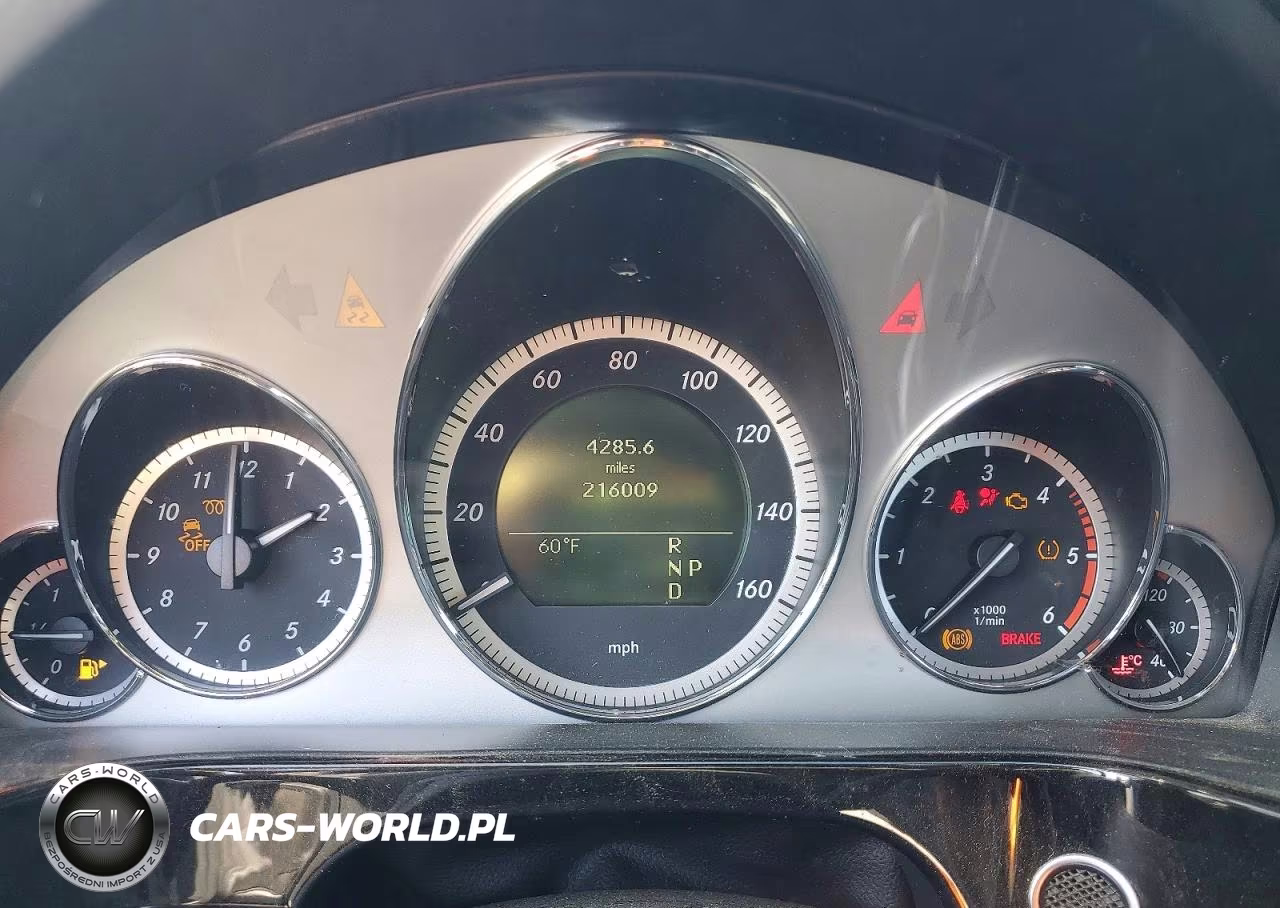 2011 Mercedes-Benz E-Class VIN:WDDHF2EB5BA432450 - 9