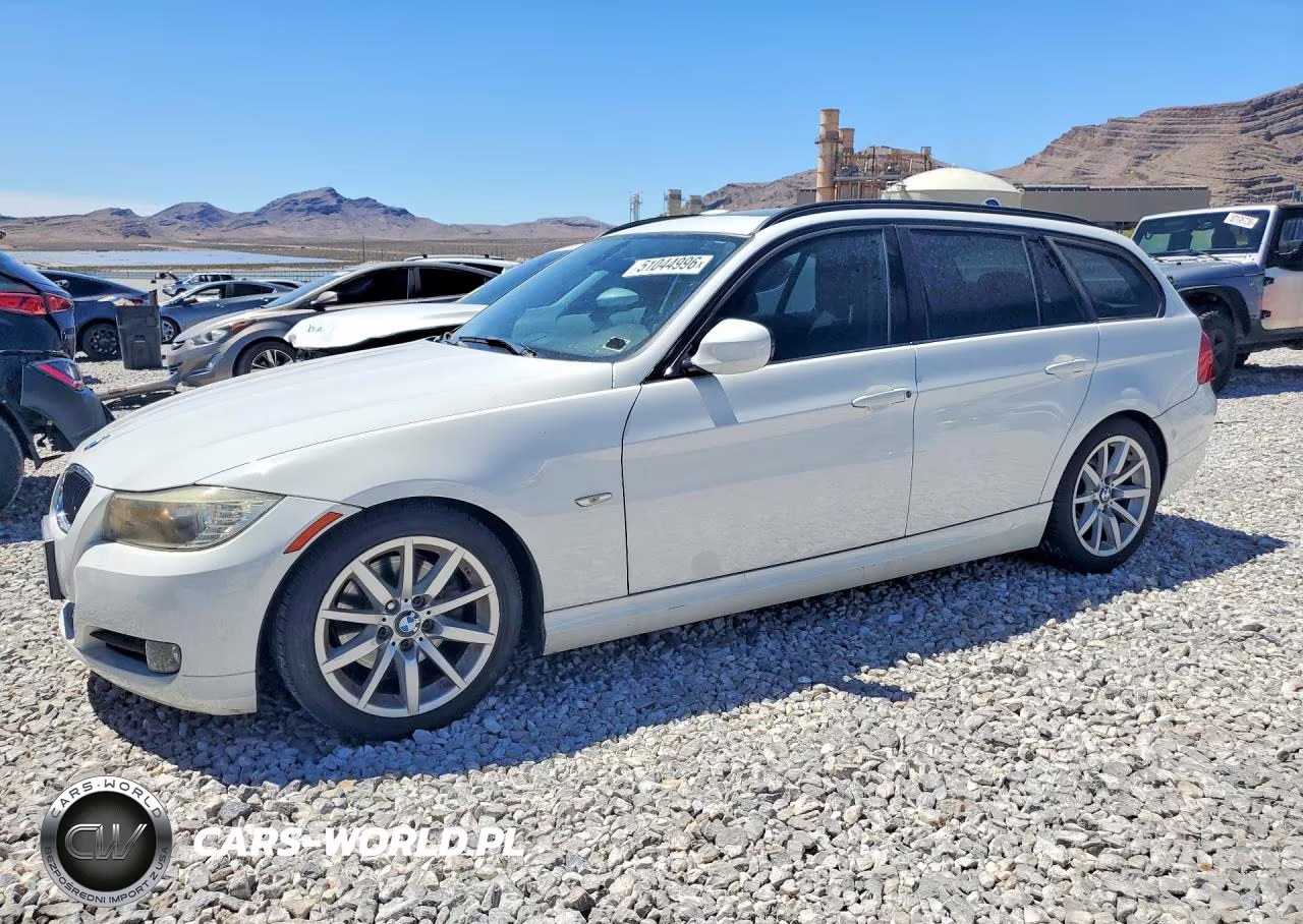 2011 BMW 328 I – zdjęcie 1 z 12