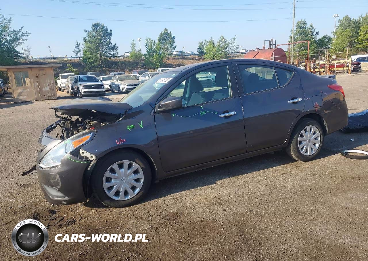 2016 Nissan Versa 1.6 Sv