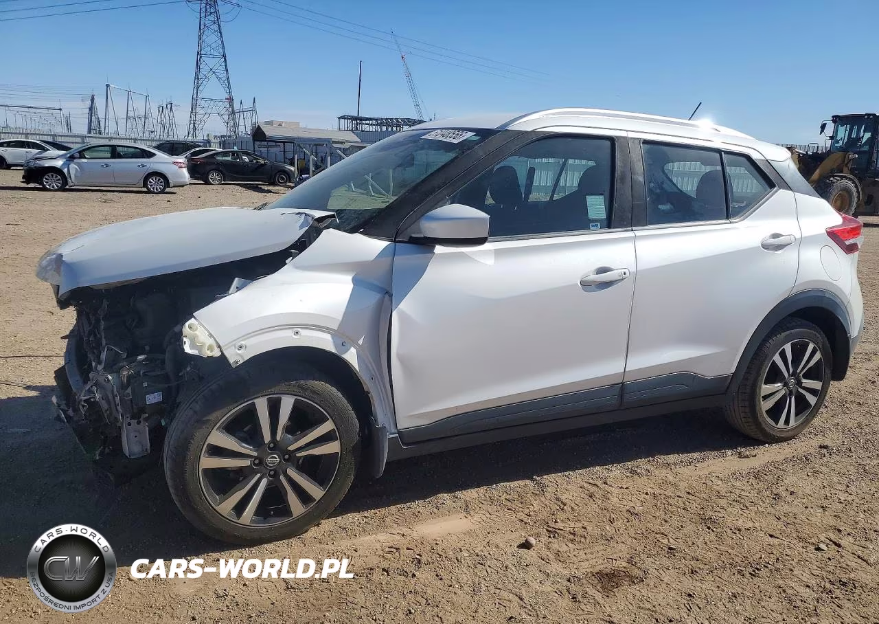 2020 Nissan Kicks Sv