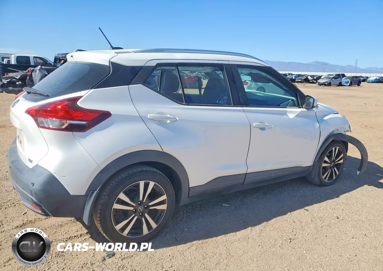2020 Nissan Kicks Sv VIN:3N1CP5CV7LL555261 - 3