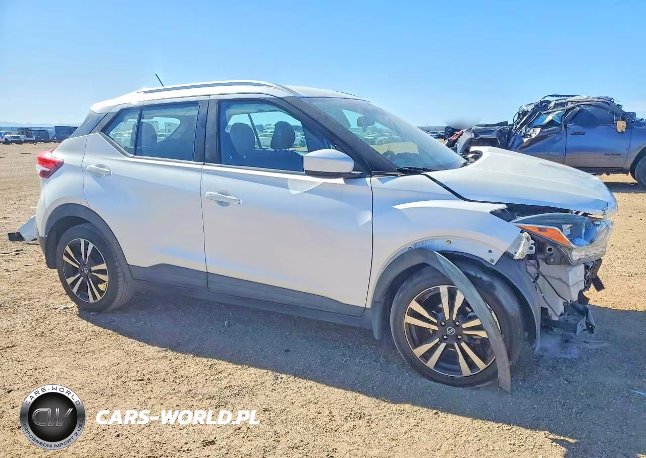 2020 Nissan Kicks Sv VIN:3N1CP5CV7LL555261 - 4