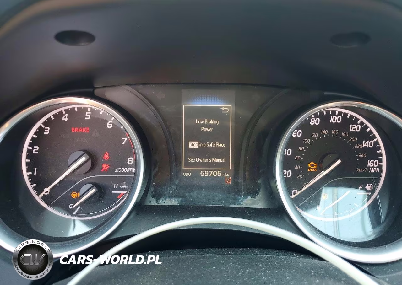 2018 Toyota Camry Le VIN:4T1B11HK0JU010700 - 9