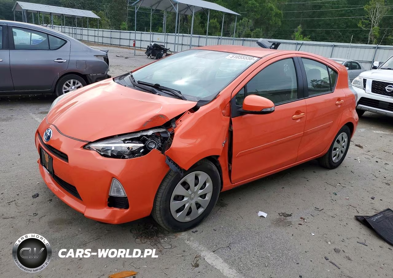 2014 Toyota Prius C Two