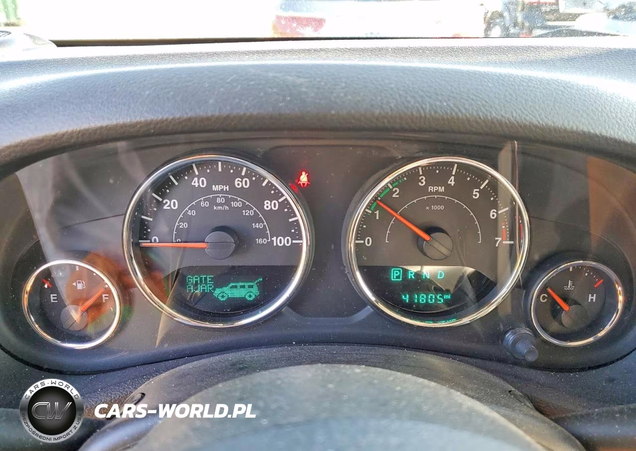 2016 Jeep Wrangler Sport VIN:1C4AJWAG5GL117081 - 9