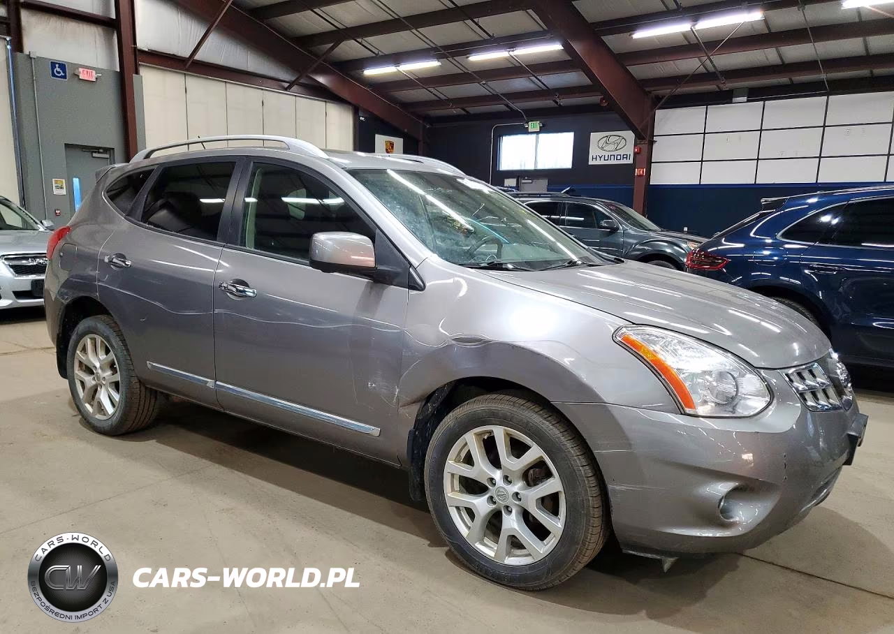 2013 Nissan Rogue S VIN:JN8AS5MVXDW647787 - 4