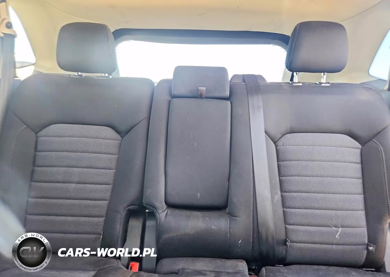 2017 Ford Edge Se VIN:2FMPK4G90HBB41452 - 10
