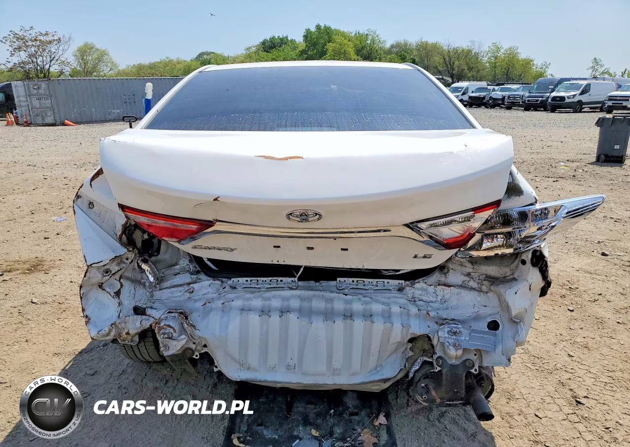 2016 Toyota Camry Le VIN:4T4BF1FK0GR524646 - 6