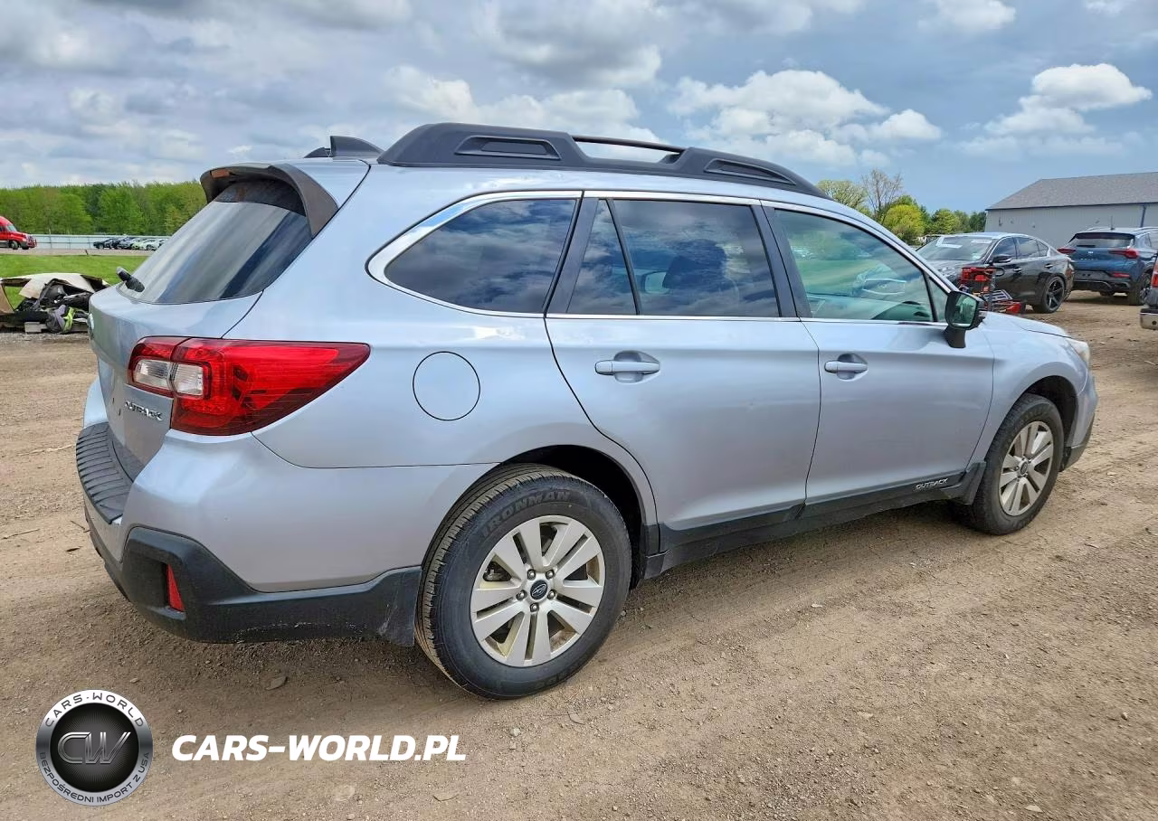 2019 Subaru Outback 2.5I Premium VIN:4S4BSAFC0K3382649 - 3