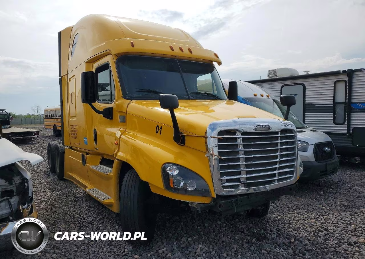 2015 Freightliner Cascadia Semi Truck
