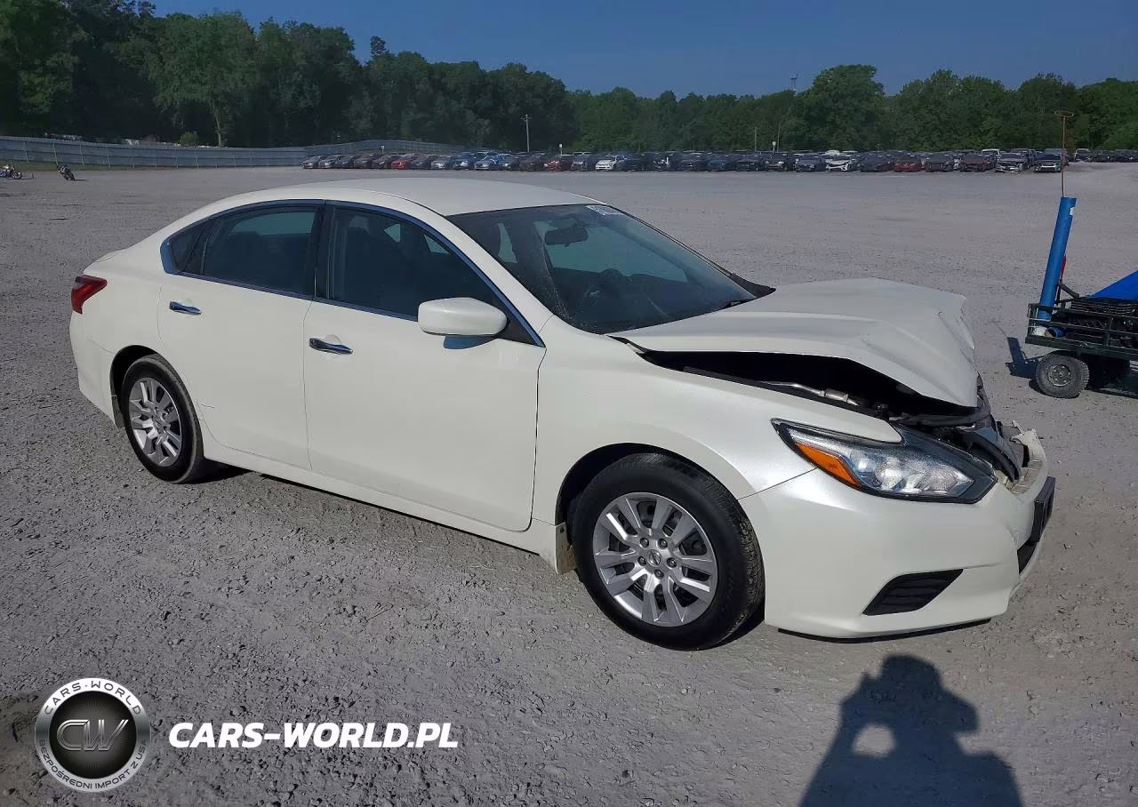 2016 Nissan Altima 2.5 S VIN:1N4AL3AP9GC290682 - 4