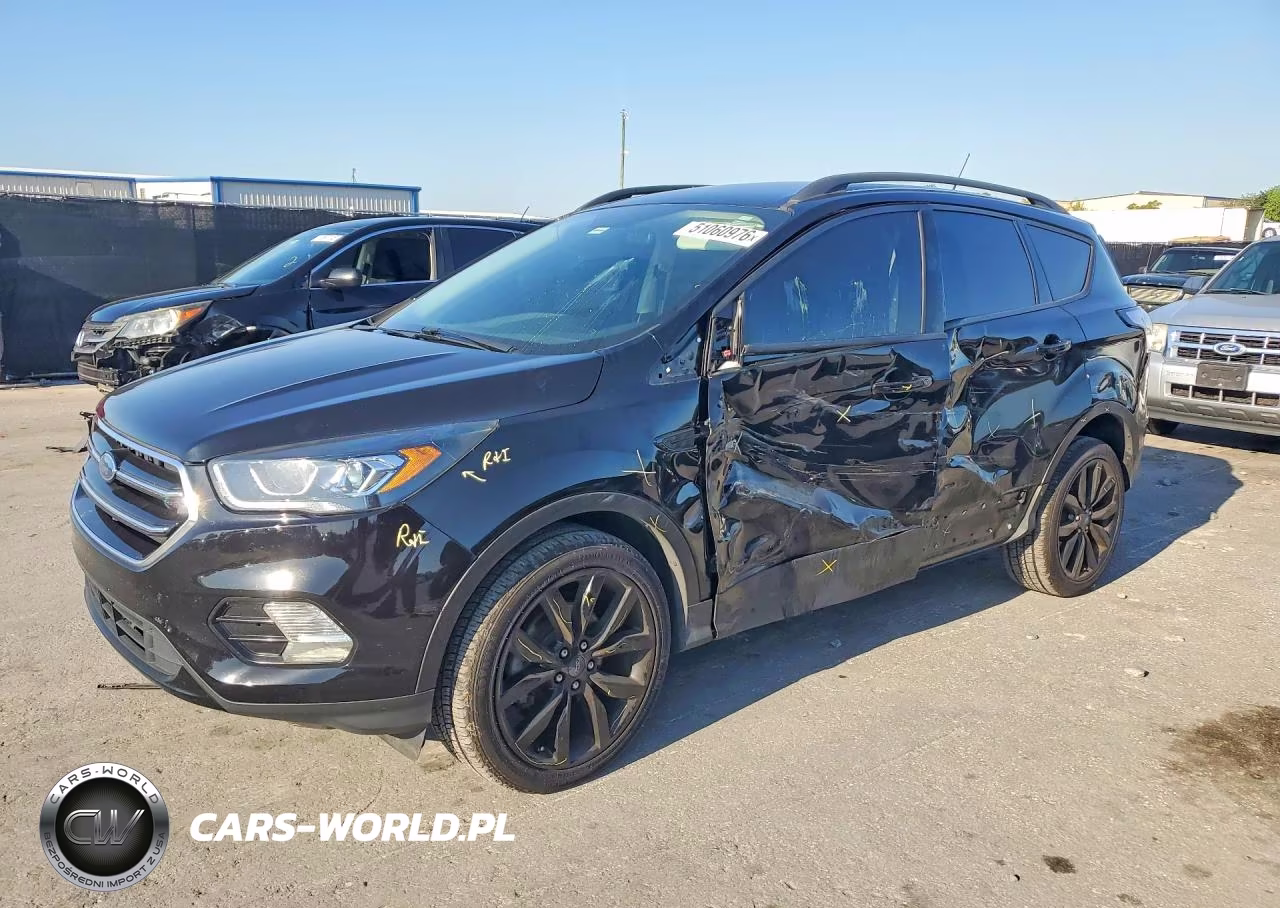 2018 Ford Escape Se VIN:1FMCU0GD1JUD15213 - 1