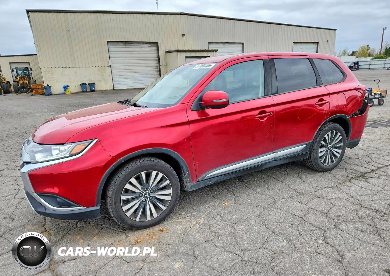 2020 Mitsubishi Outlander Se – zdjęcie 1 z 12