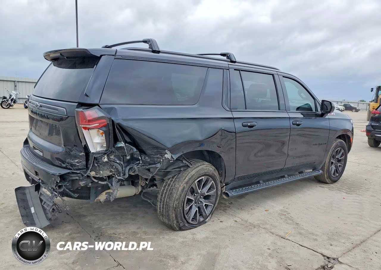 2021 Chevrolet Suburban K1500 Z71 VIN:1GNSKDKDXMR449284 - 3