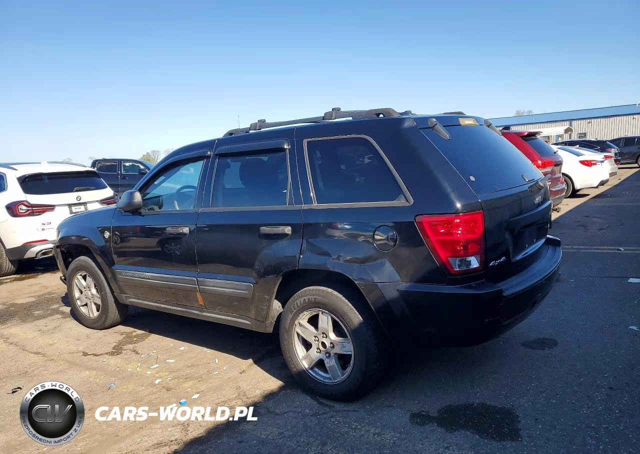 2005 Jeep Grand Cherokee Laredo VIN:1J8HR48N85C725375 - 2
