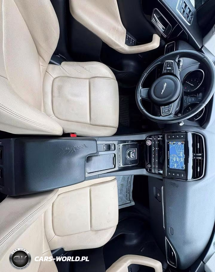 2018 Jaguar F-Pace Premium VIN:SADCJ2GX3JA235968 - 9
