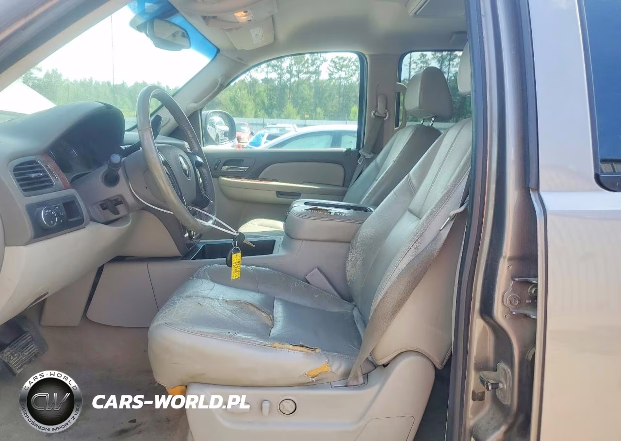 2007 Chevrolet Avalanche C1500 VIN:3GNEC12047G284004 - 7