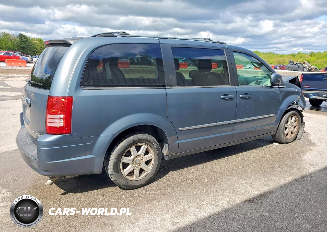 2010 Chrysler Town & Country Touring VIN:2A4RR5D18AR293256 - 3