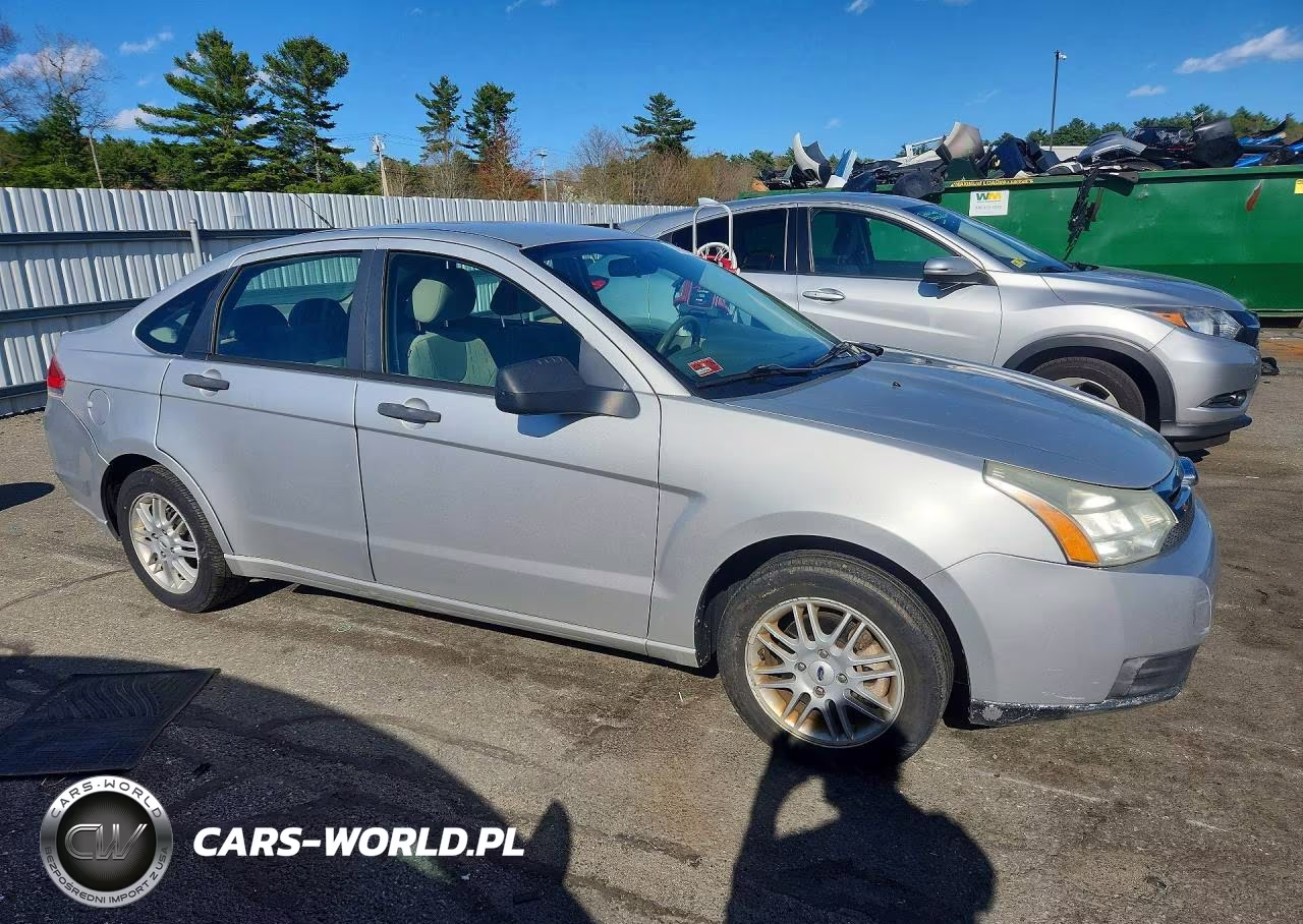 2009 Ford Focus Se VIN:1FAHP35NX9W230603 - 4