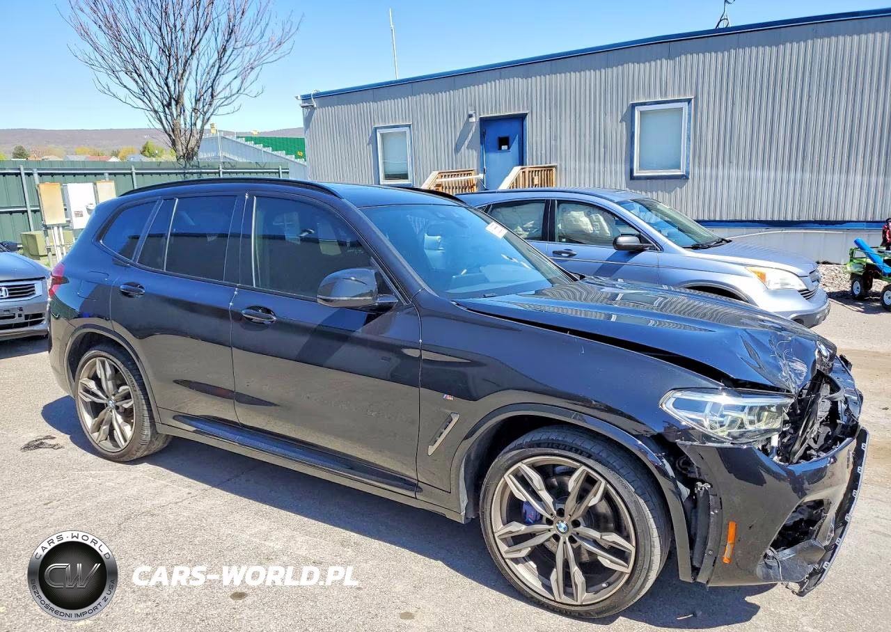 2018 BMW X3 xDrivem40I VIN:5UXTS3C54J0Z02554 - 4