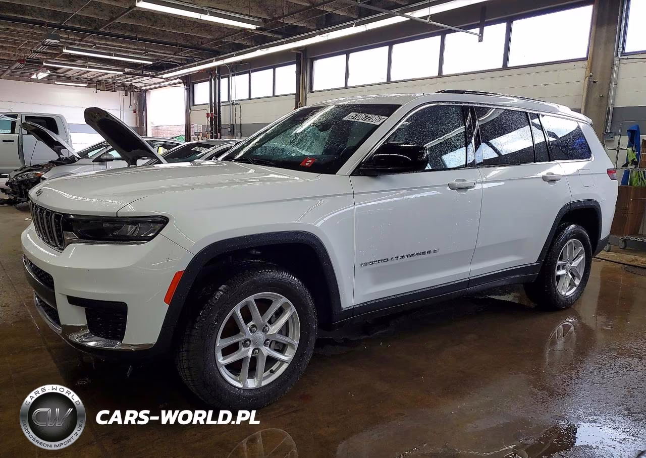 2022 Jeep Grand Cherokee L Laredo