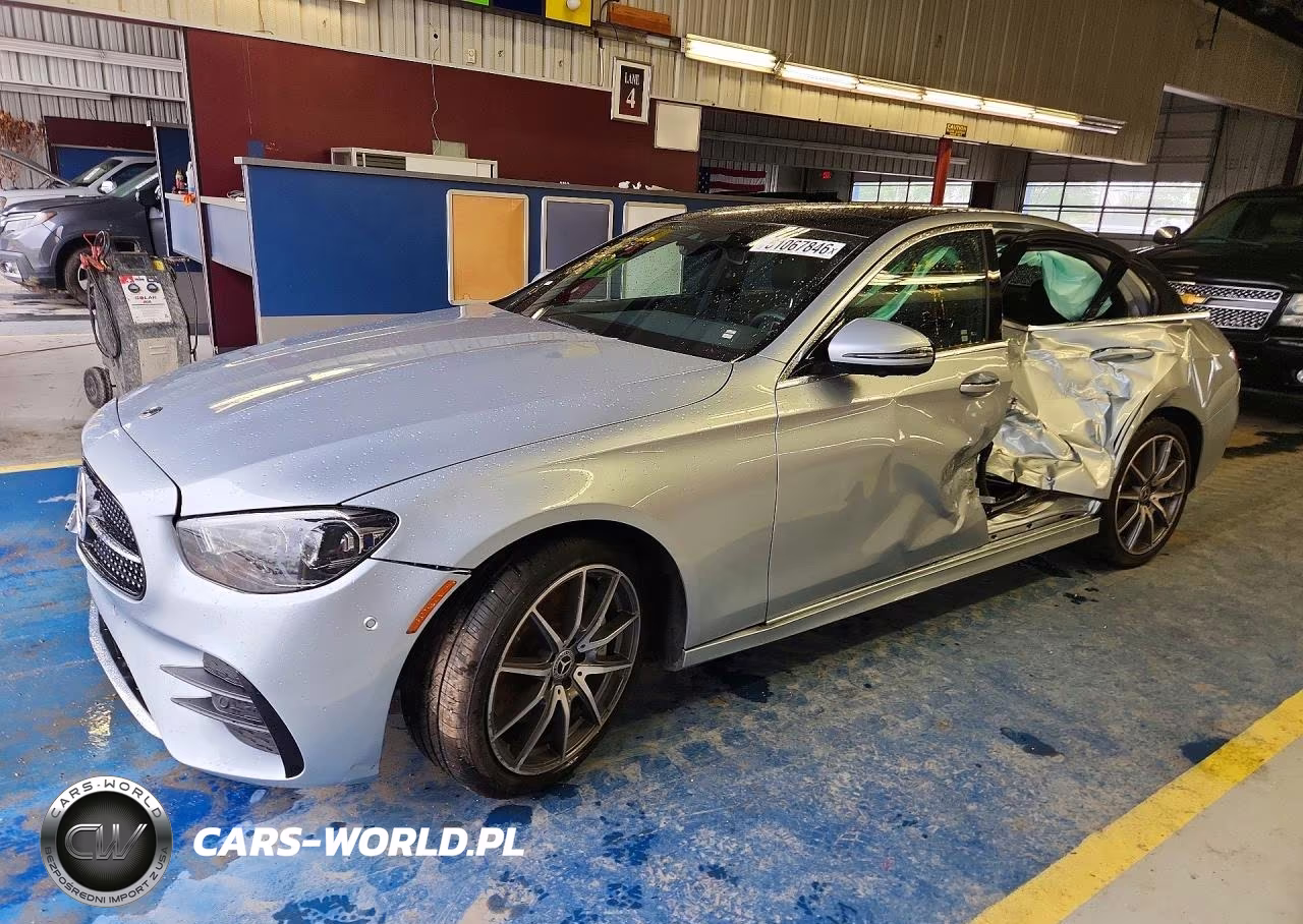2023 Mercedes-Benz E 450 4Matic – zdjęcie 1 z 12