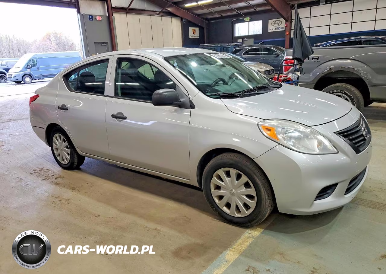 2013 Nissan Versa 1.6 S VIN:3N1CN7AP3DL819227 - 4